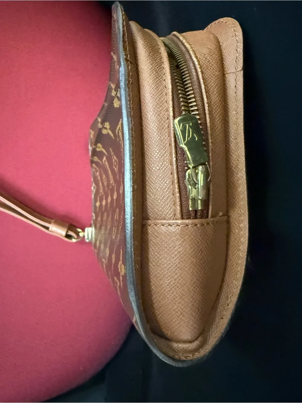 Louis Vuitton Authenticated 1997 Pochette Orsay